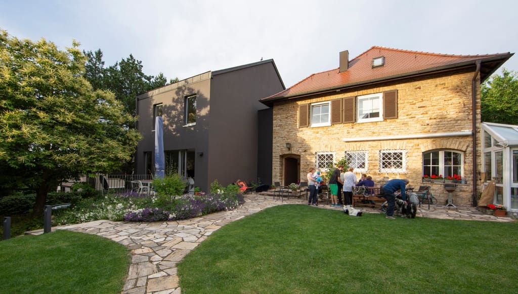 R-103 house